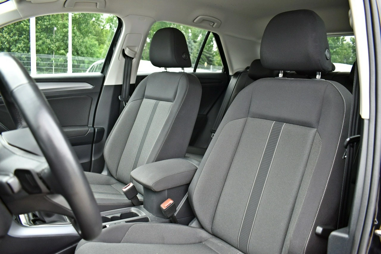 Volkswagen T-Roc - Zdjęcie 9