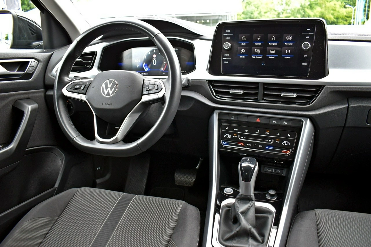 Volkswagen T-Roc - Zdjęcie 15
