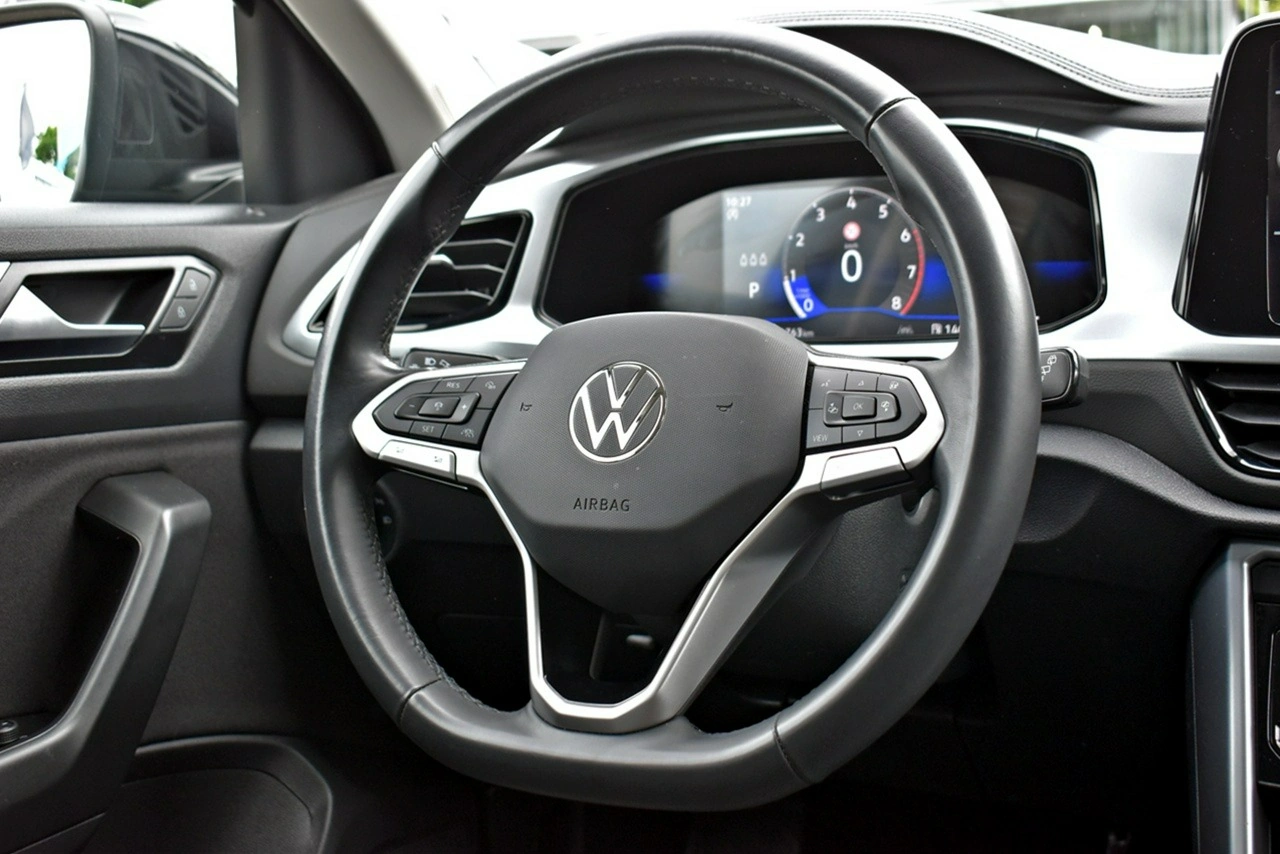 Volkswagen T-Roc - Zdjęcie 16