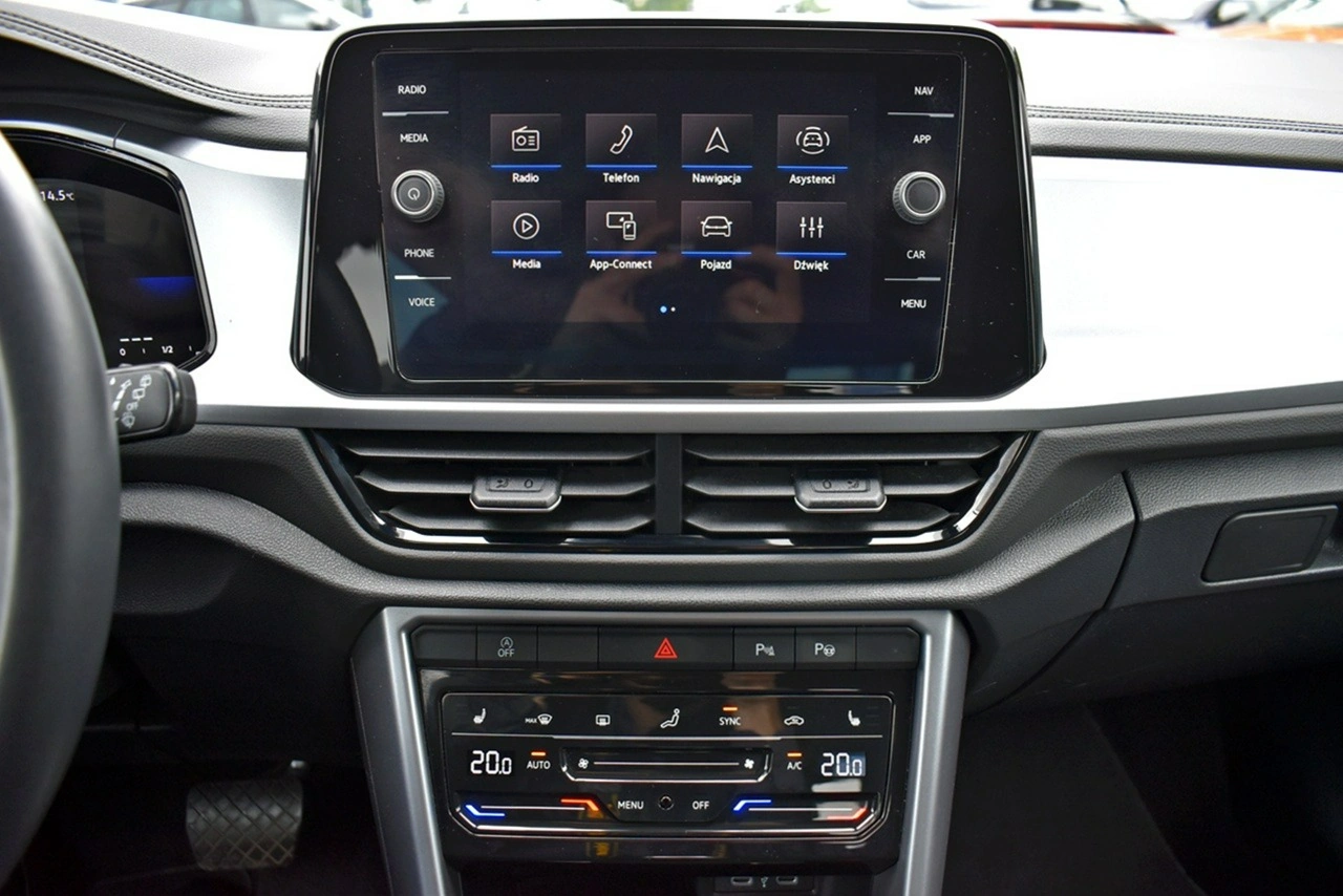 Volkswagen T-Roc - Zdjęcie 17
