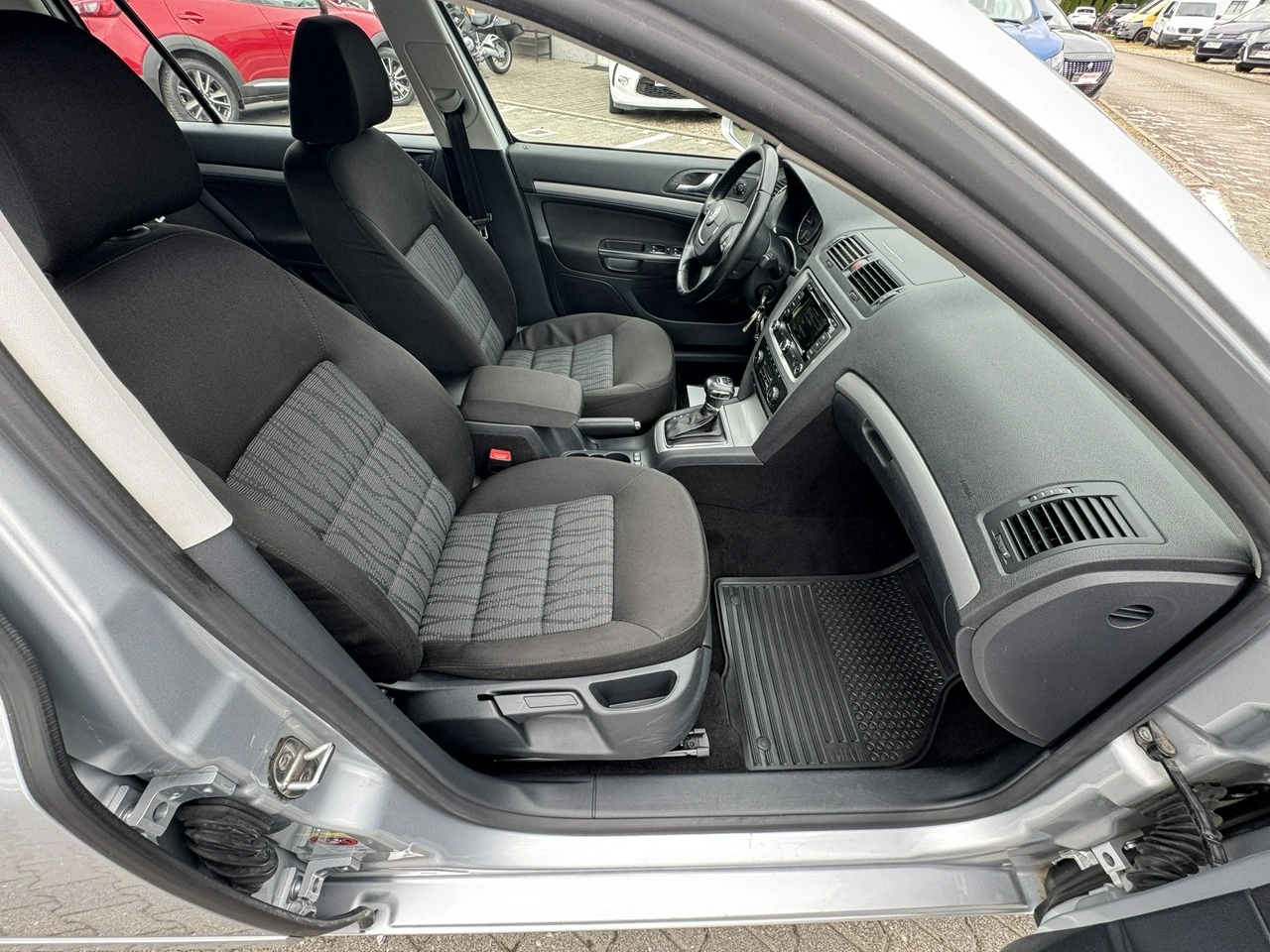 Skoda Octavia - Zdjęcie 18