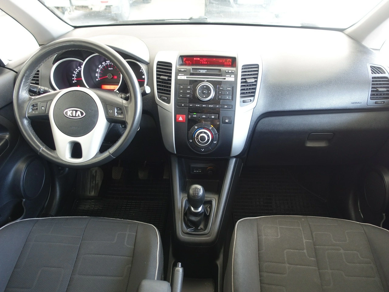 Kia Venga - Zdjęcie 15
