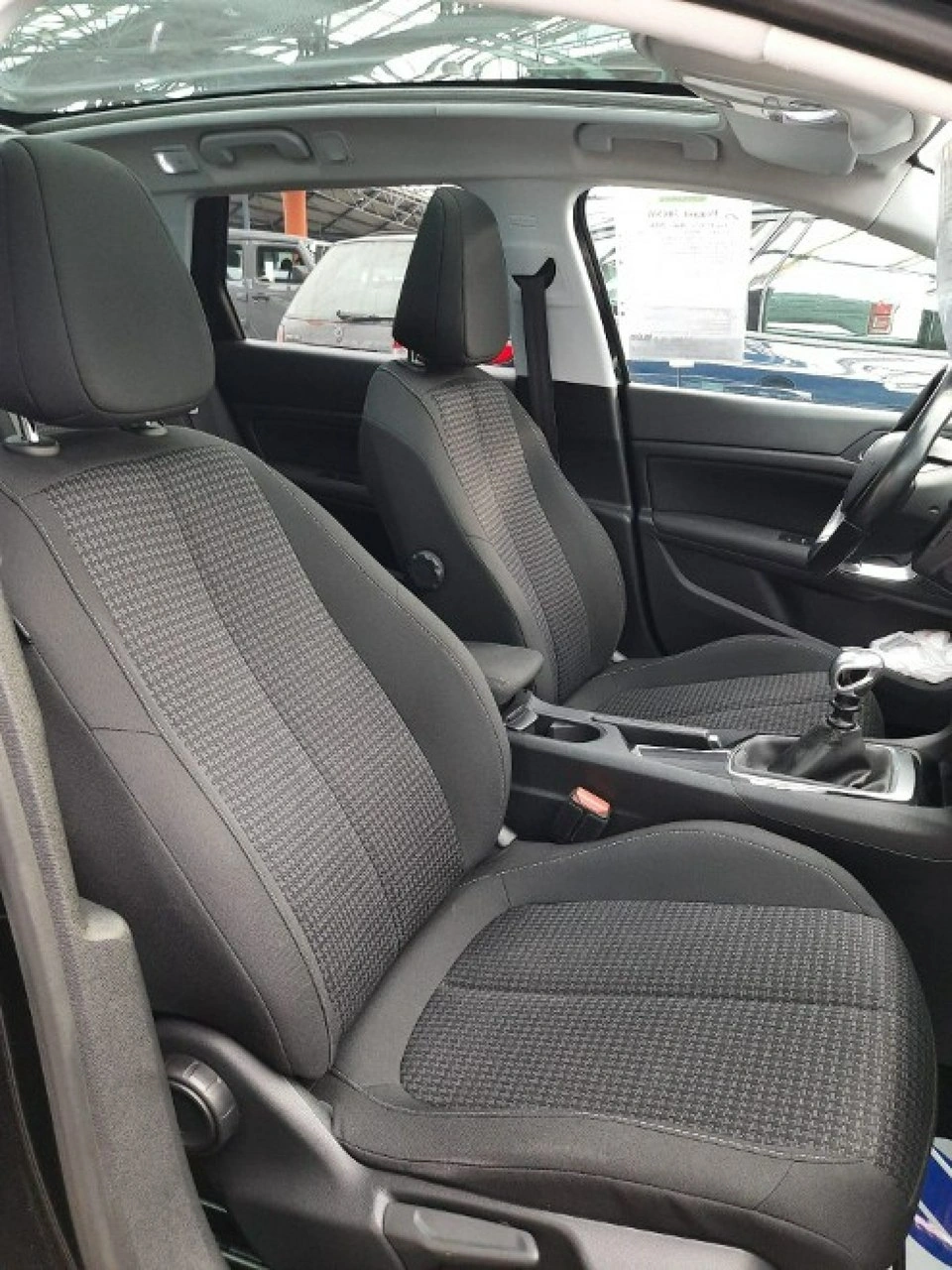 Peugeot 308 SW - Zdjęcie 15