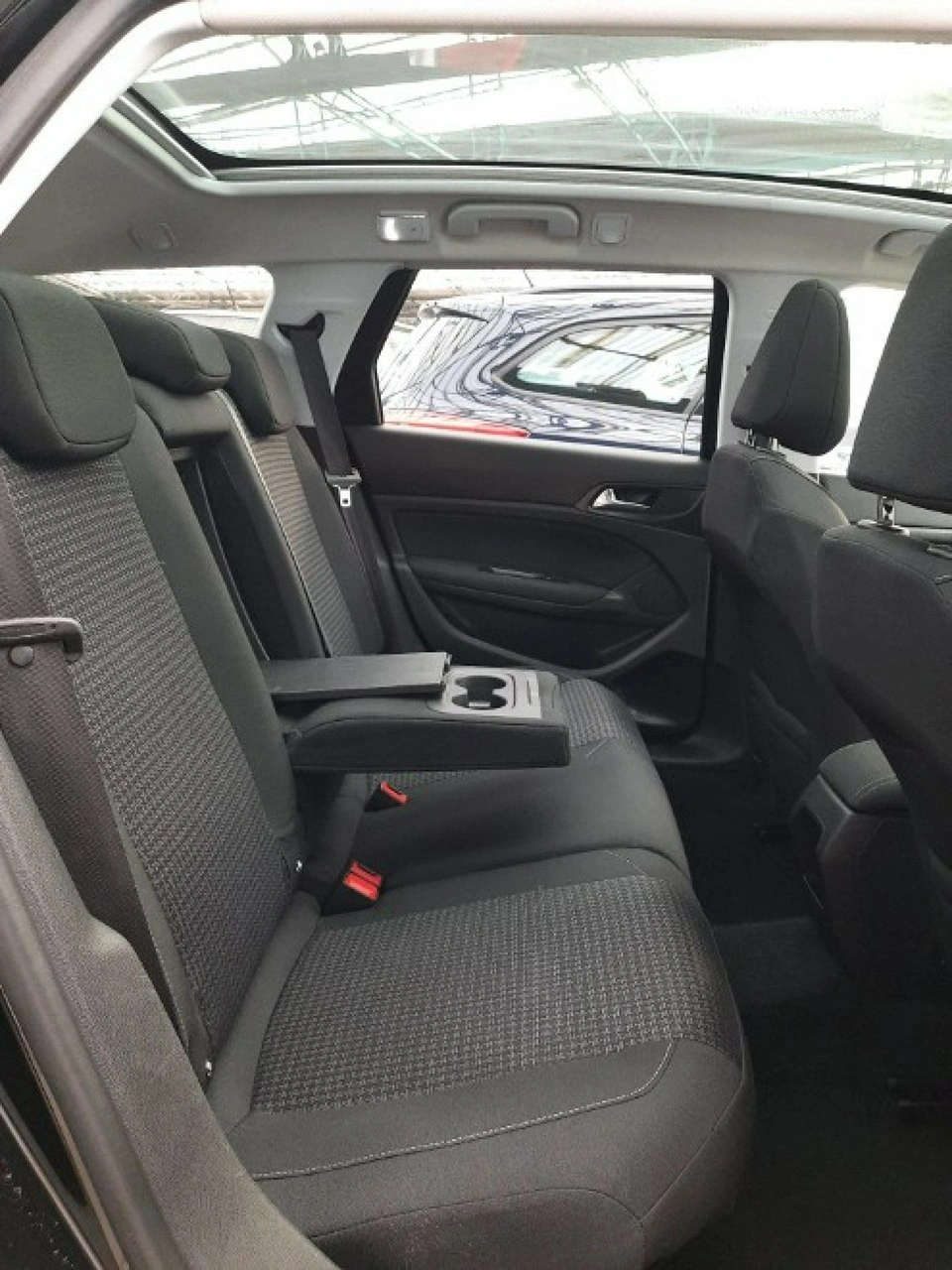 Peugeot 308 SW - Zdjęcie 19