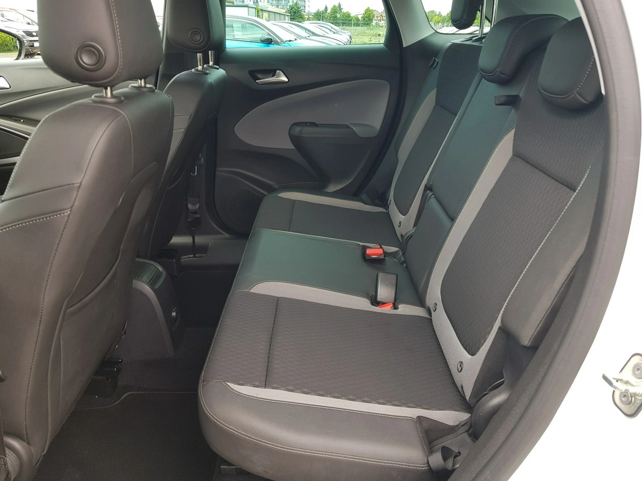 Opel Crossland X - Zdjęcie 11