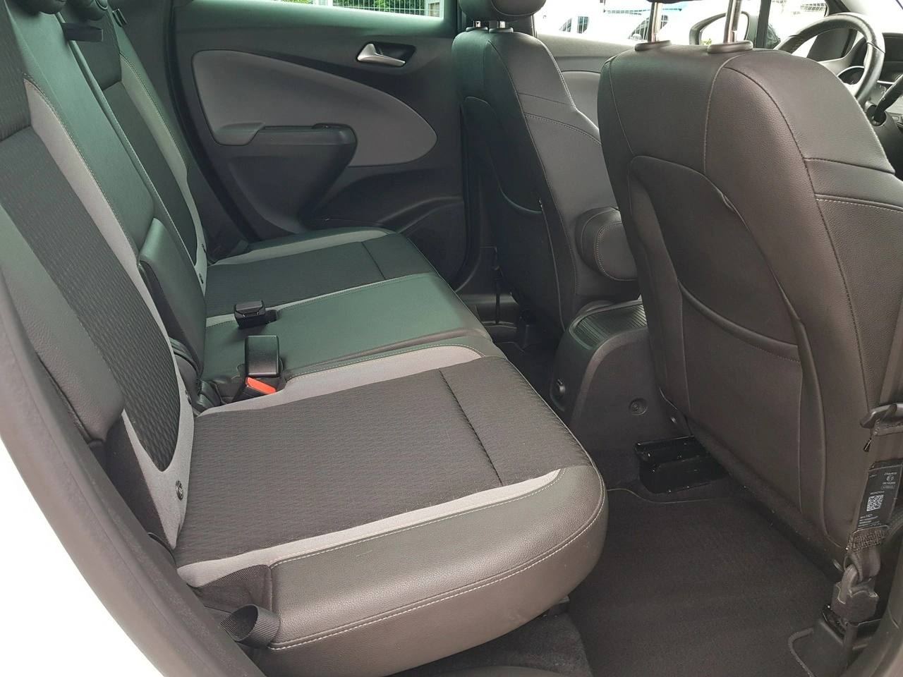 Opel Crossland X - Zdjęcie 15