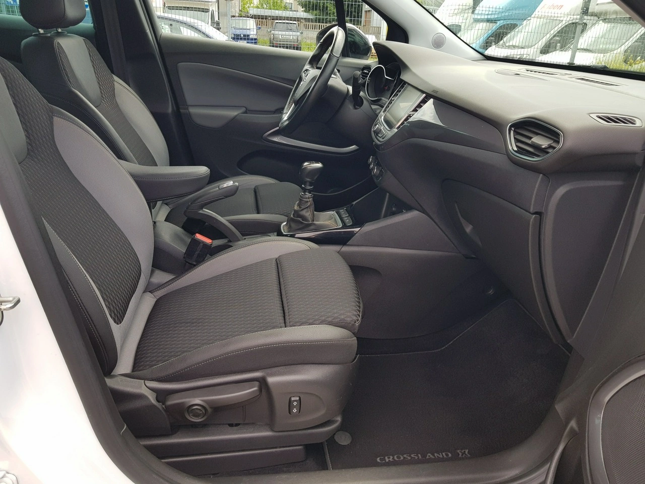 Opel Crossland X - Zdjęcie 17