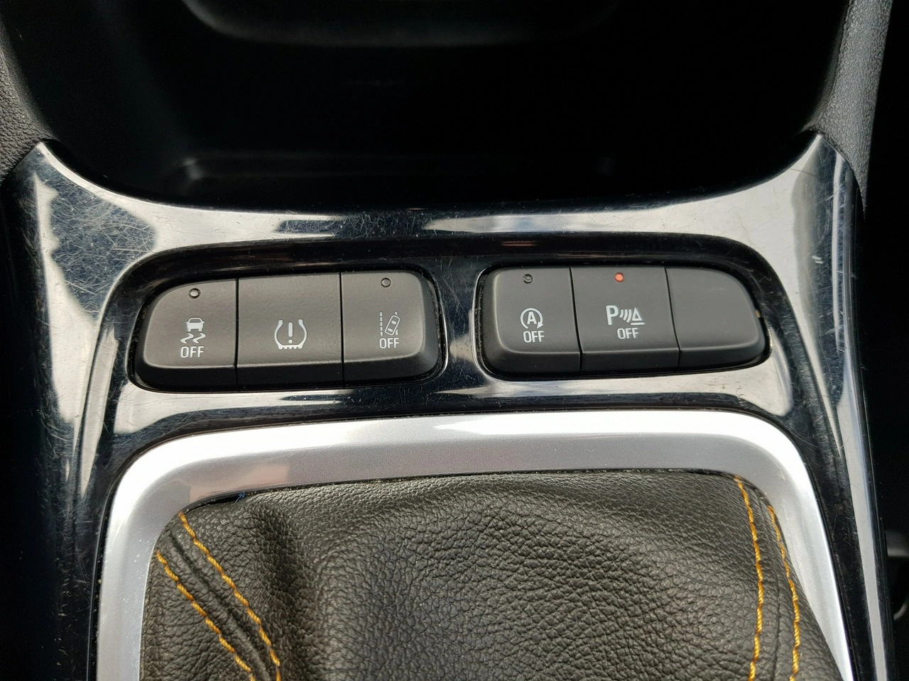 Opel Crossland X - Zdjęcie 18
