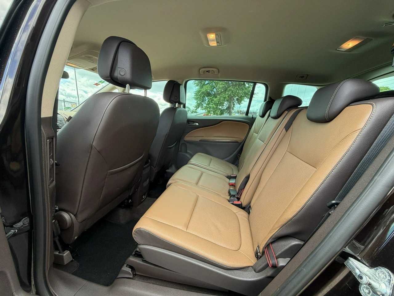 Opel Zafira - Zdjęcie 10