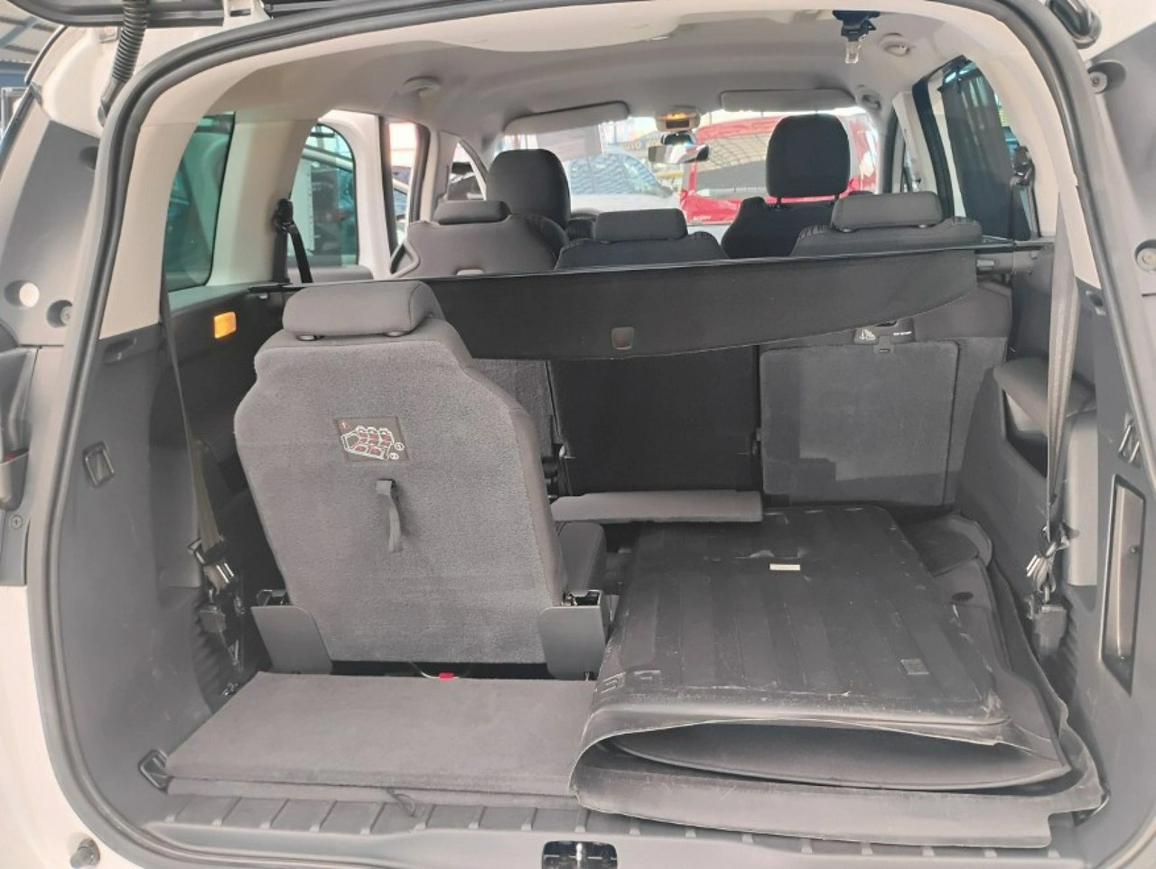 Peugeot 5008 - Zdjęcie 15