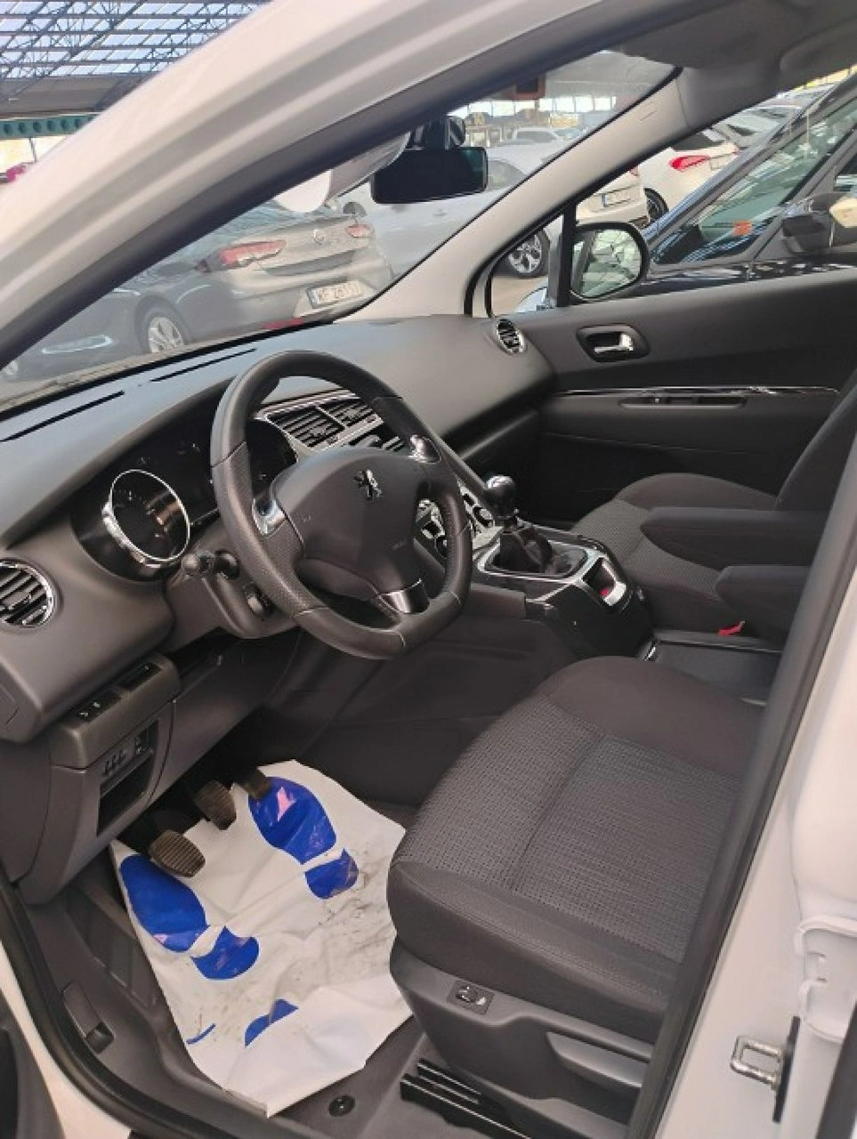 Peugeot 5008 - Zdjęcie 6