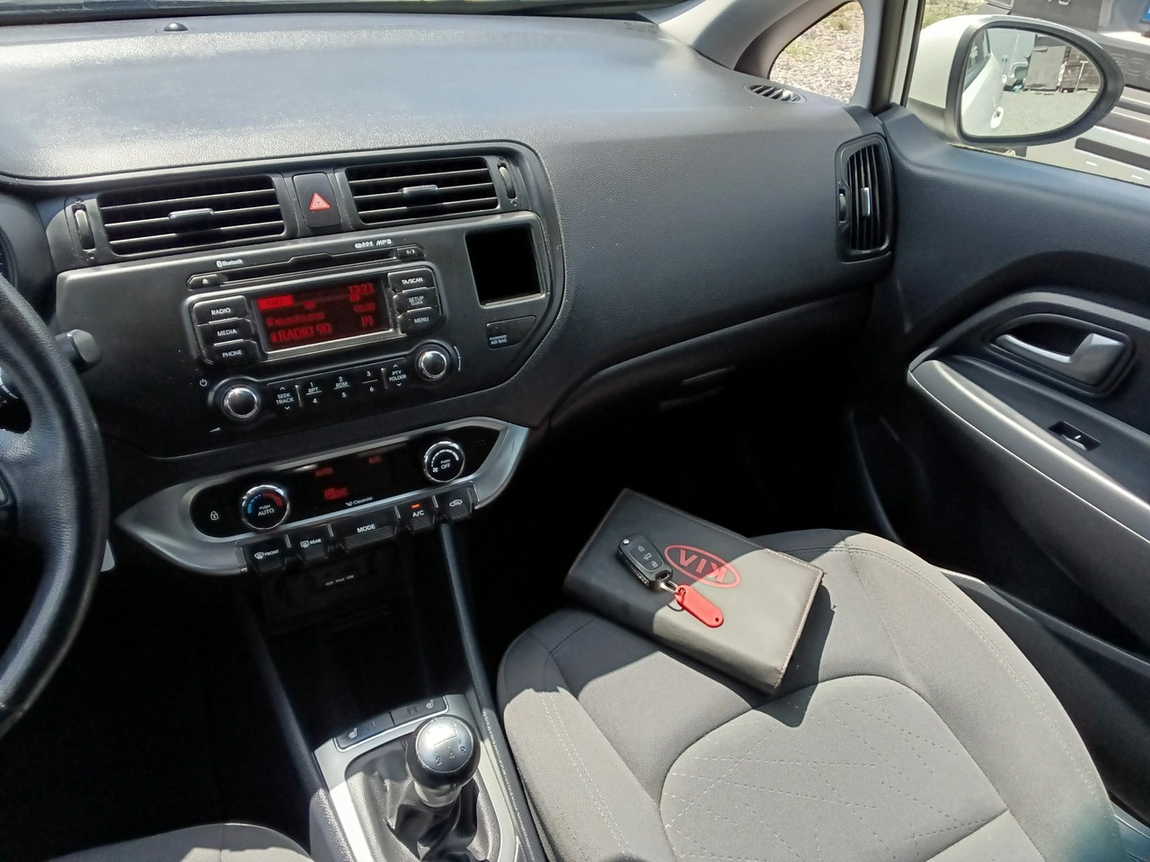 Kia Rio - Zdjęcie 11