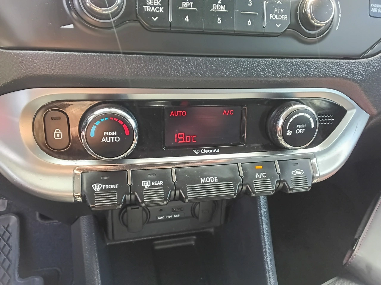 Kia Rio - Zdjęcie 16