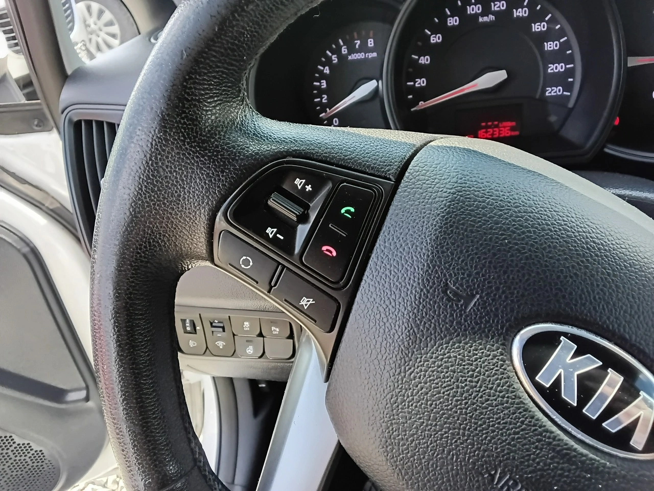 Kia Rio - Zdjęcie 24