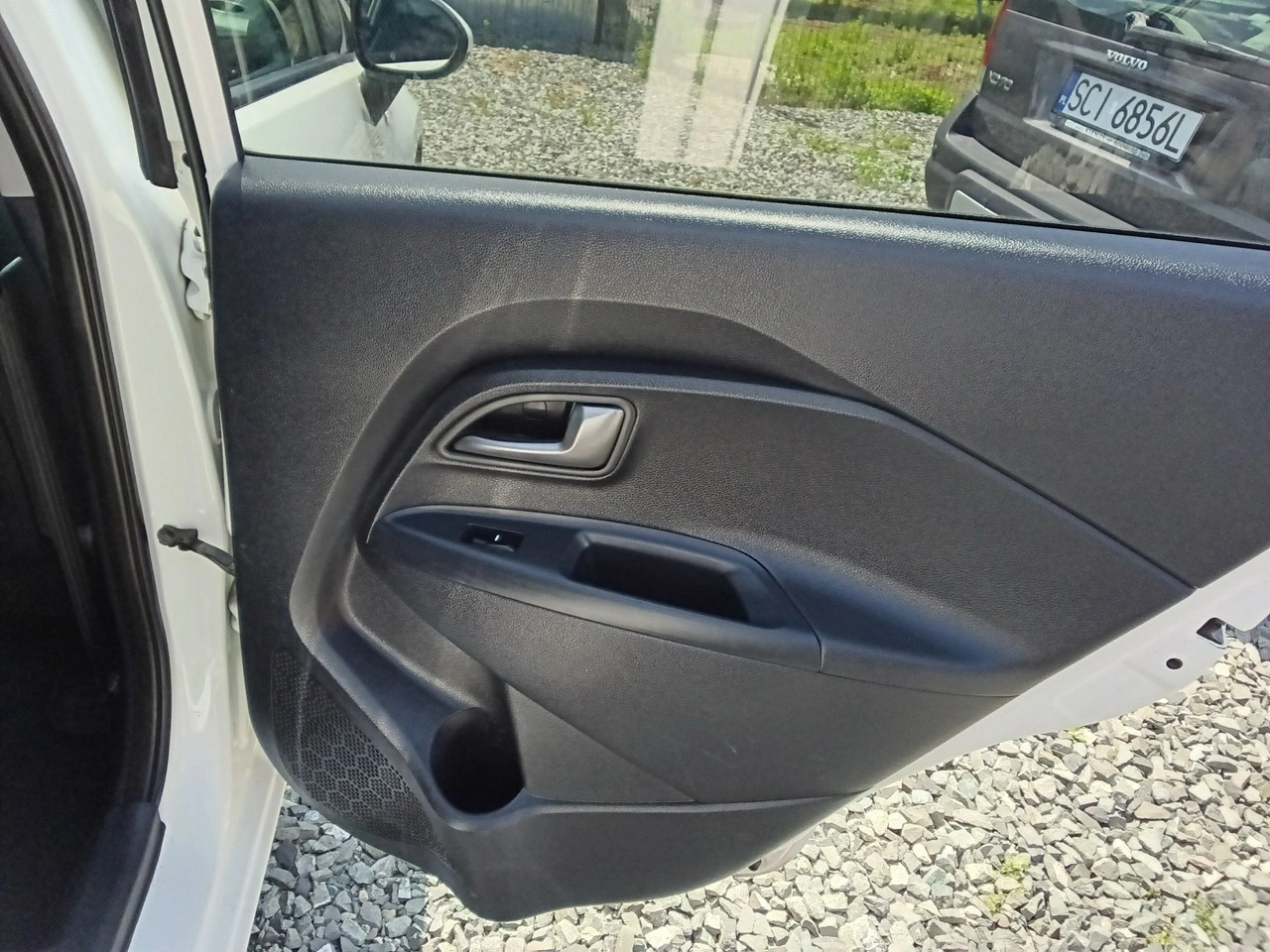 Kia Rio - Zdjęcie 27