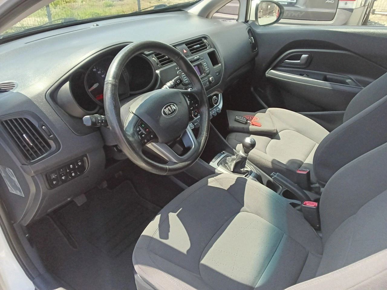 Kia Rio - Zdjęcie 8