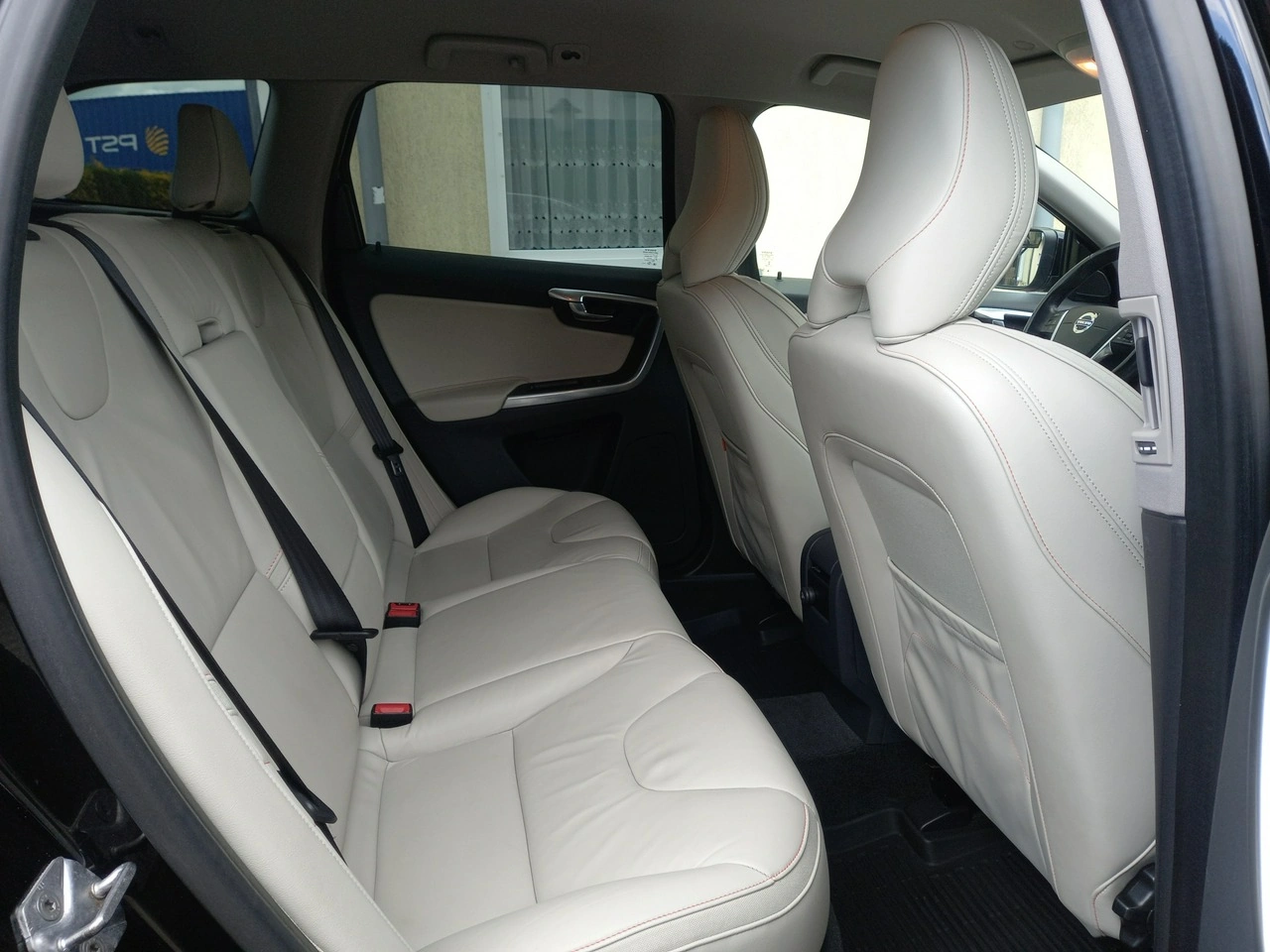 Volvo XC 60 - Zdjęcie 25