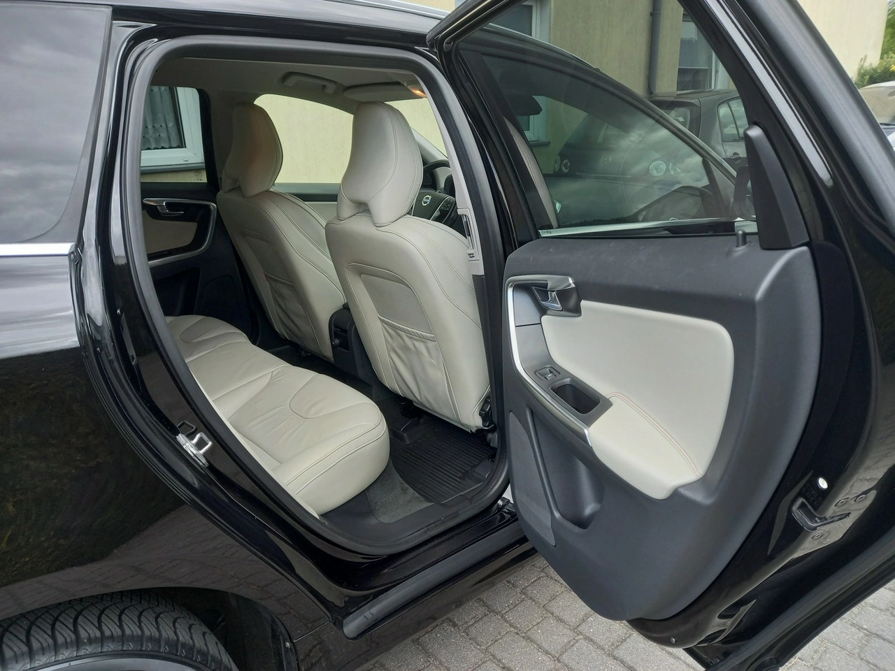 Volvo XC 60 - Zdjęcie 26