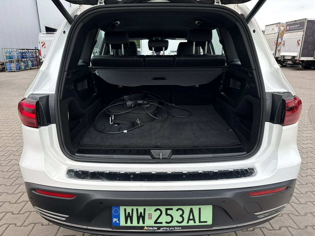 Mercedes EQB - Zdjęcie 15