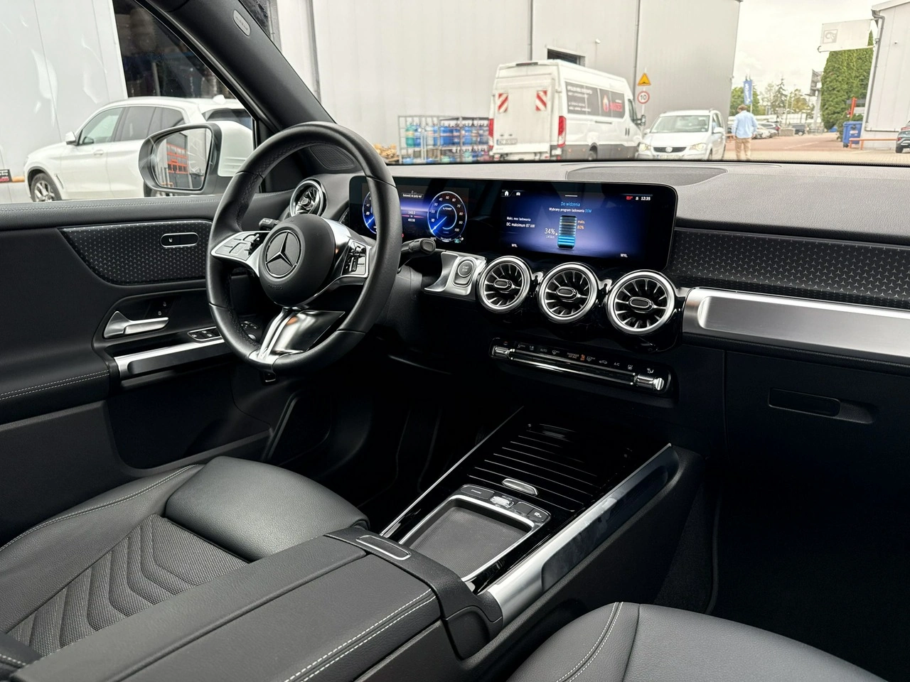 Mercedes EQB - Zdjęcie 21