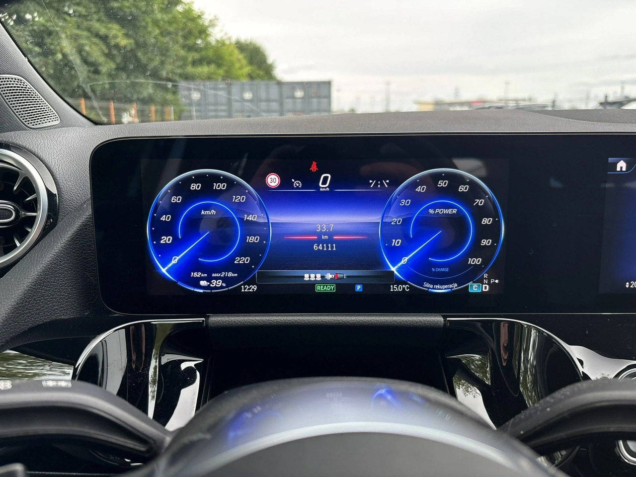 Mercedes EQA - Zdjęcie 22