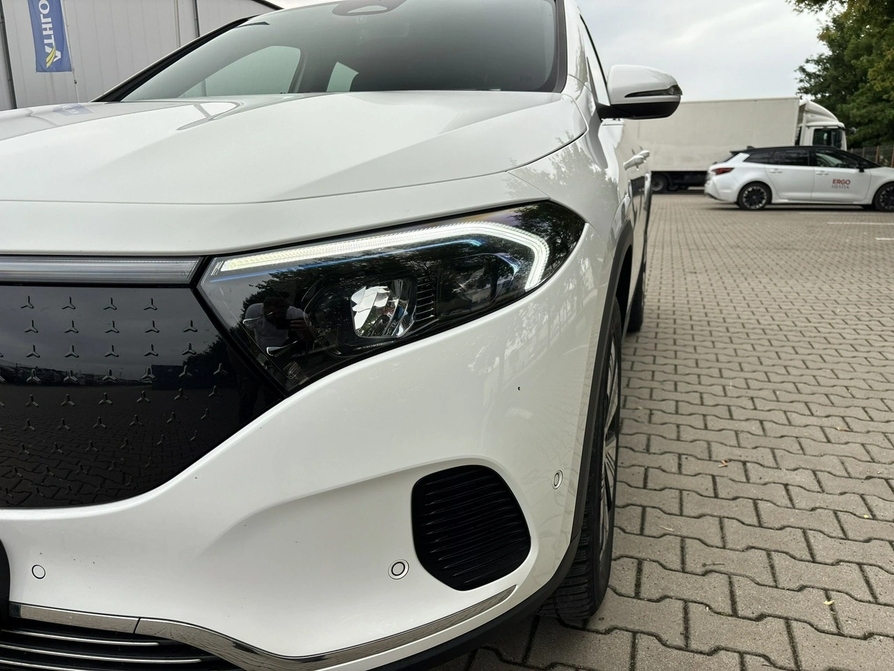 Mercedes EQA - Zdjęcie 8