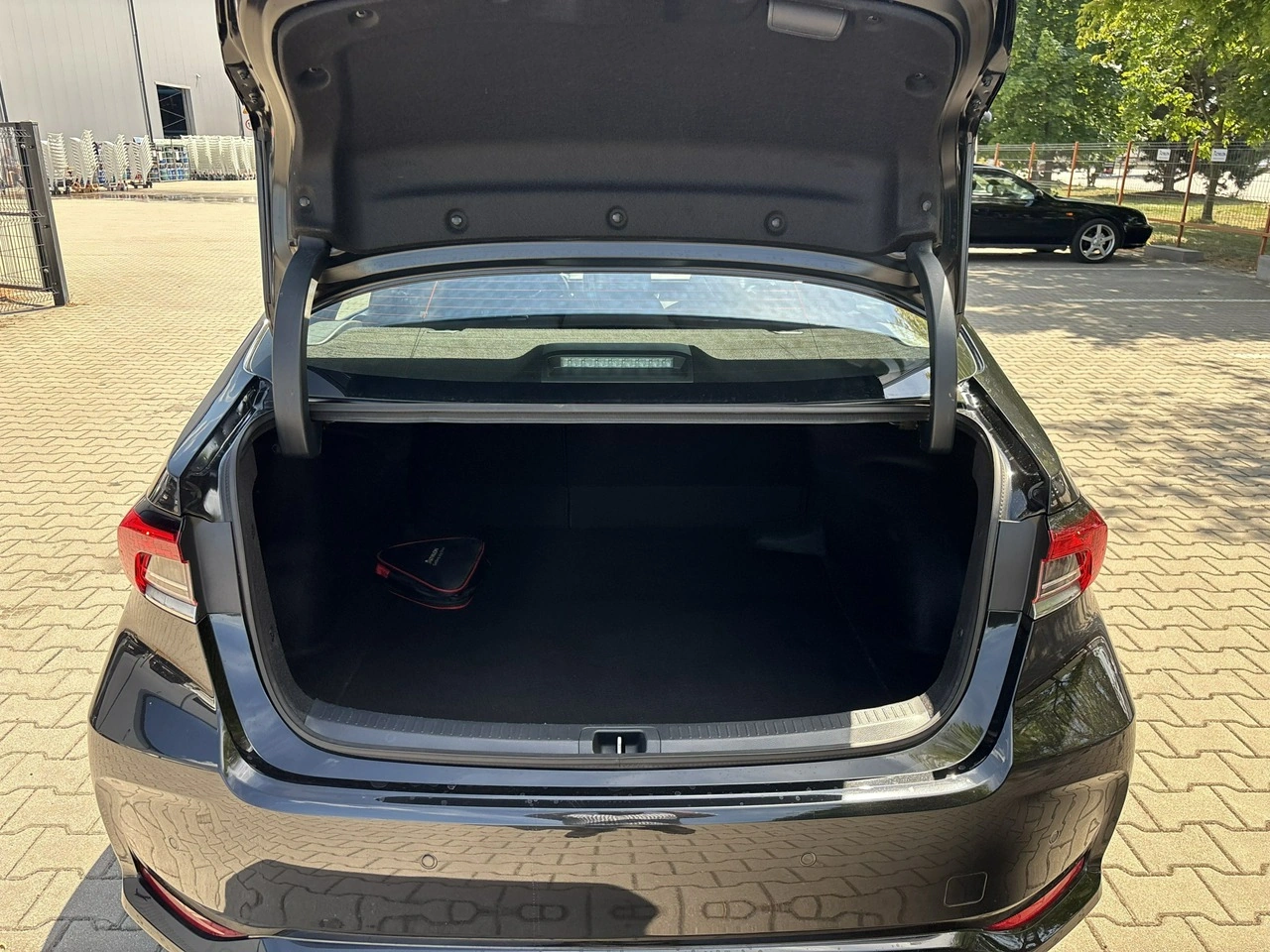 Toyota Corolla - Zdjęcie 13