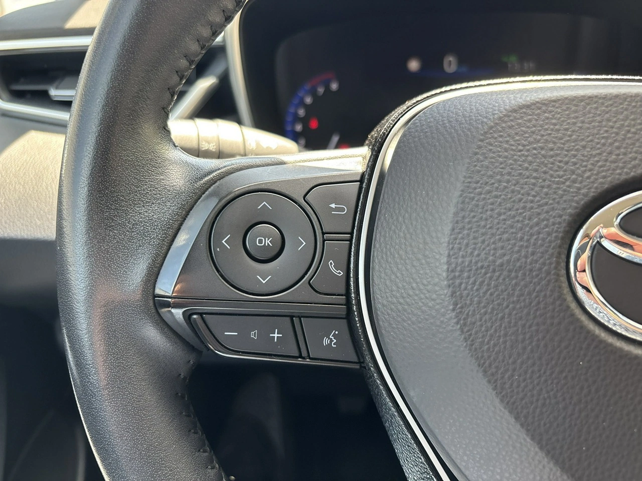 Toyota Corolla - Zdjęcie 23
