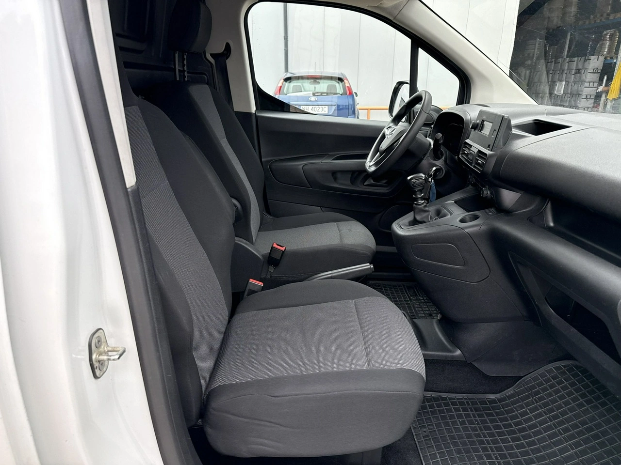 Opel Combo - Zdjęcie 14