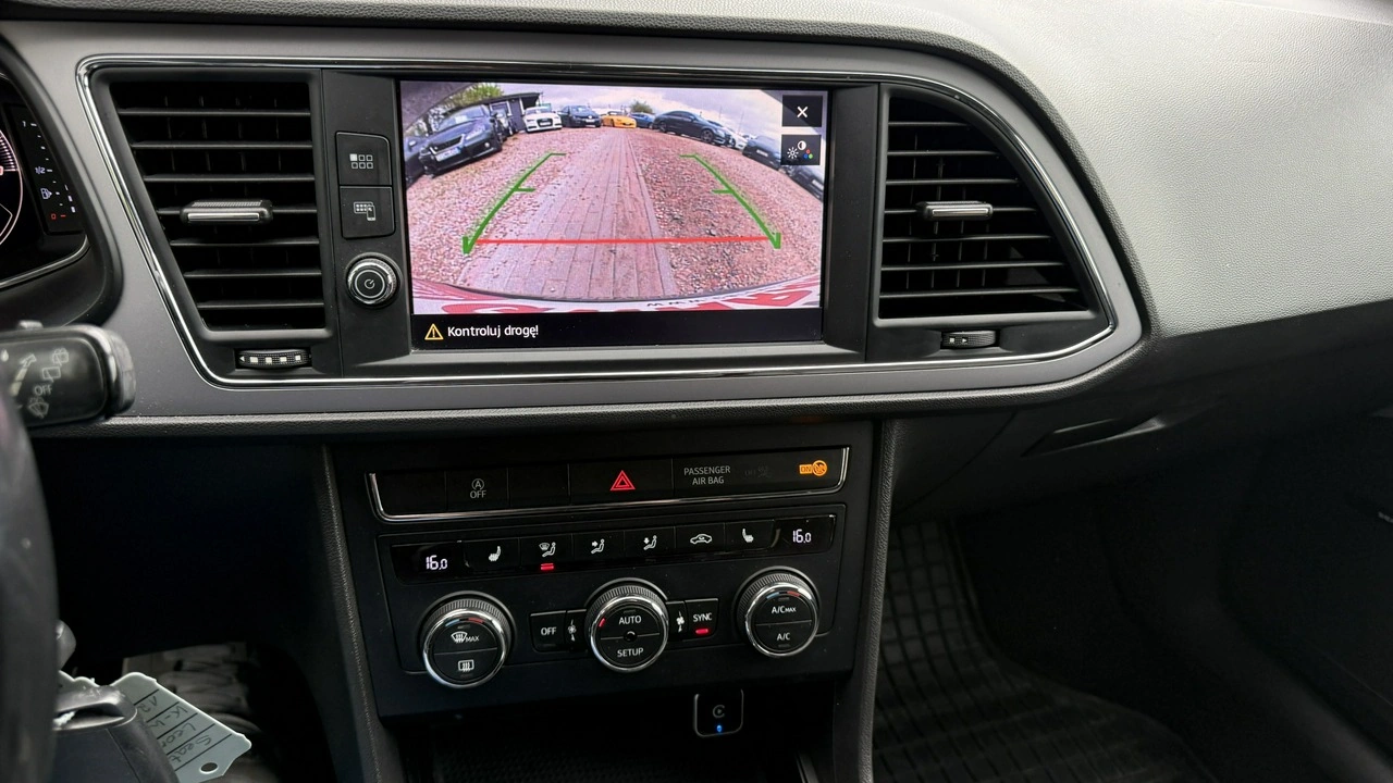 Seat Leon - Zdjęcie 12