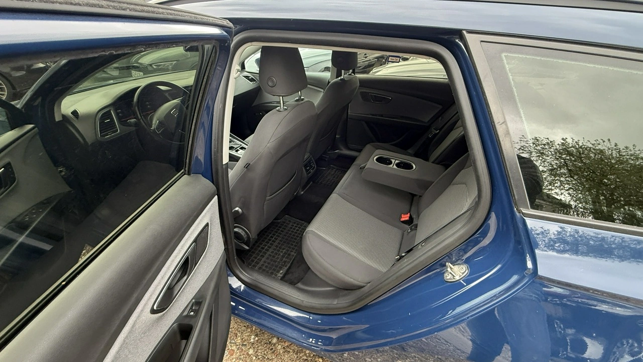 Seat Leon - Zdjęcie 21