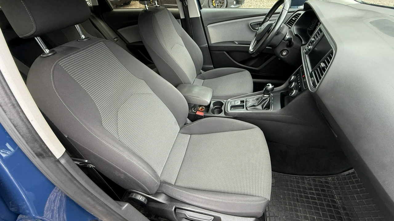 Seat Leon - Zdjęcie 24