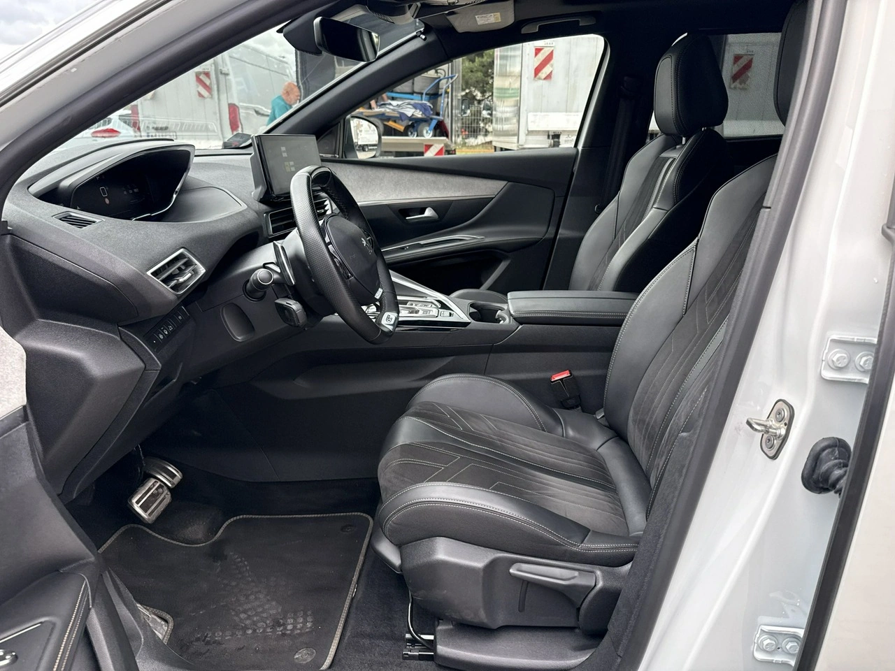 Peugeot 5008 - Zdjęcie 10