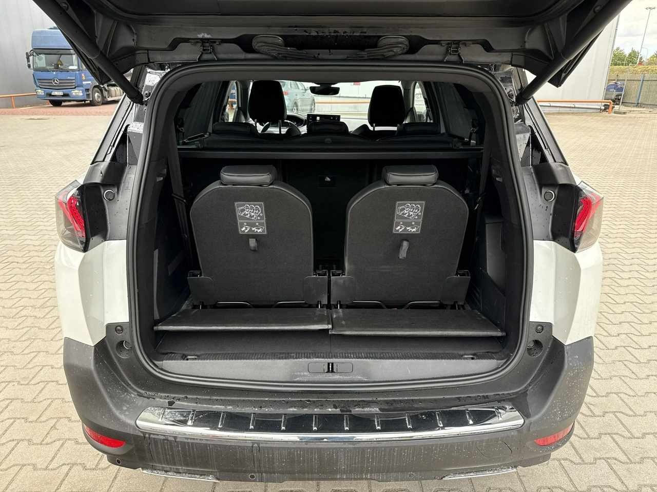 Peugeot 5008 - Zdjęcie 16