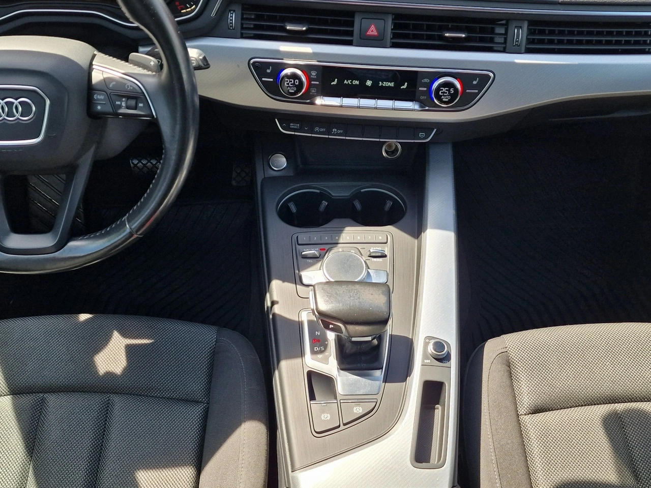 Audi A4 - Zdjęcie 28