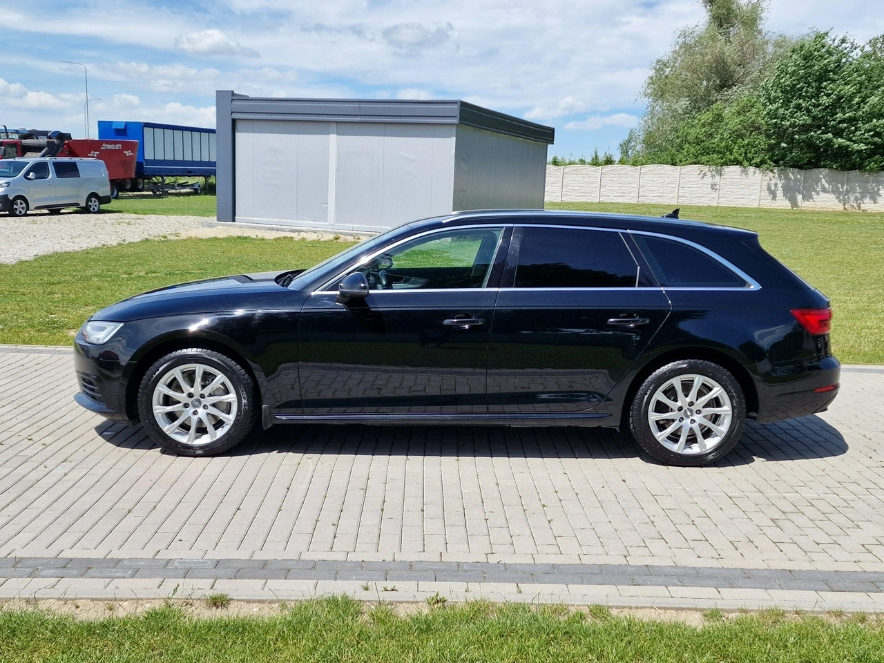 Audi A4 - Zdjęcie 2