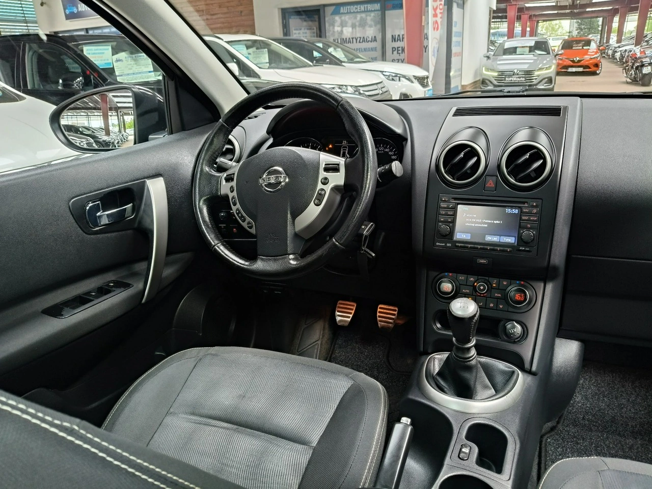 Nissan Qashqai - Zdjęcie 16