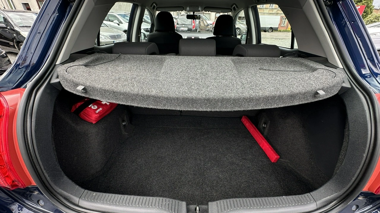 Toyota Auris - Zdjęcie 14