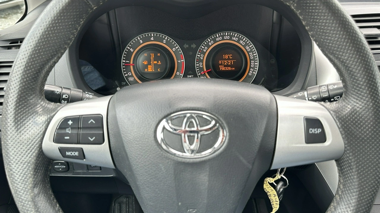Toyota Auris - Zdjęcie 31