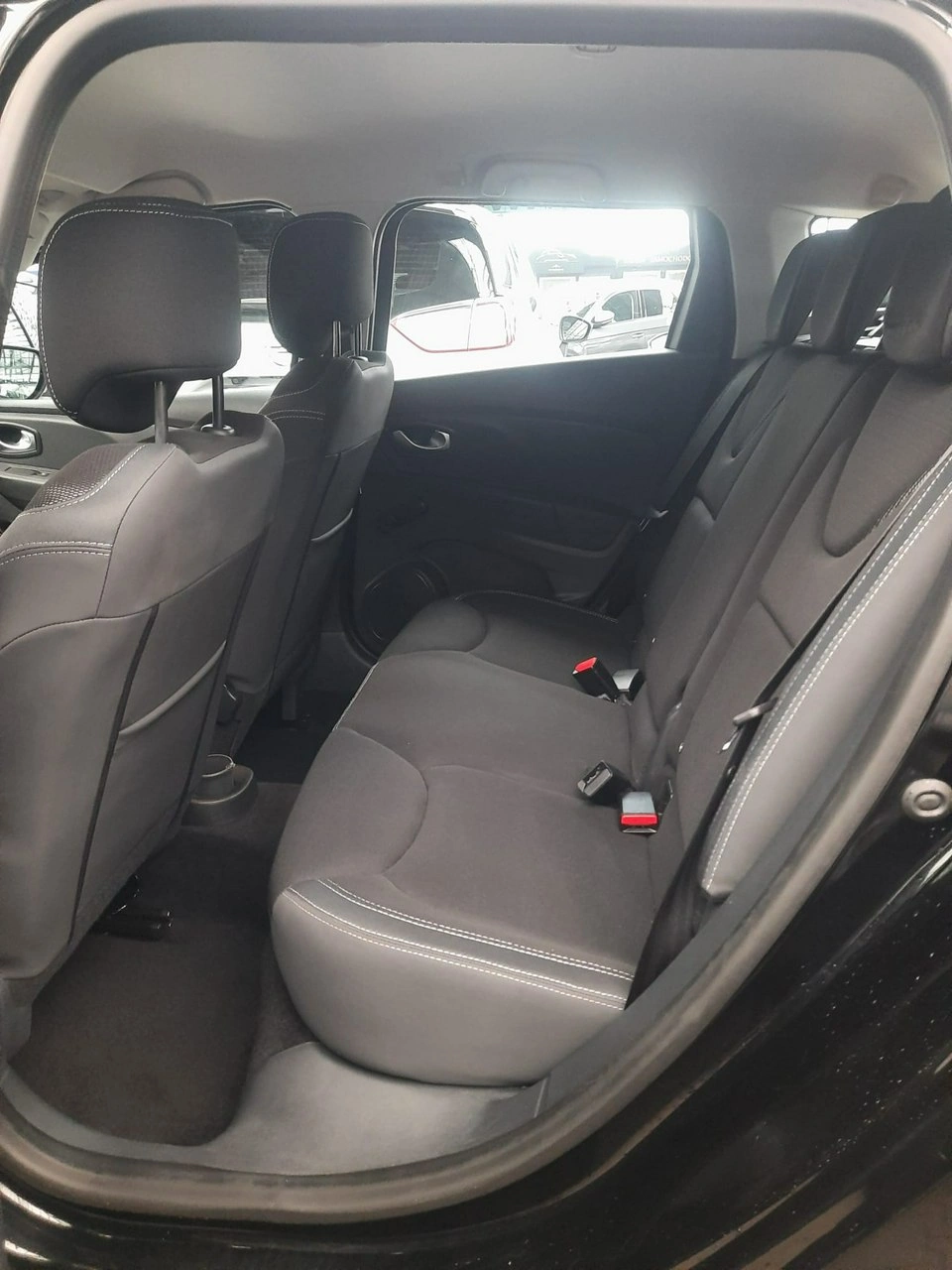 Renault Clio - Zdjęcie 18