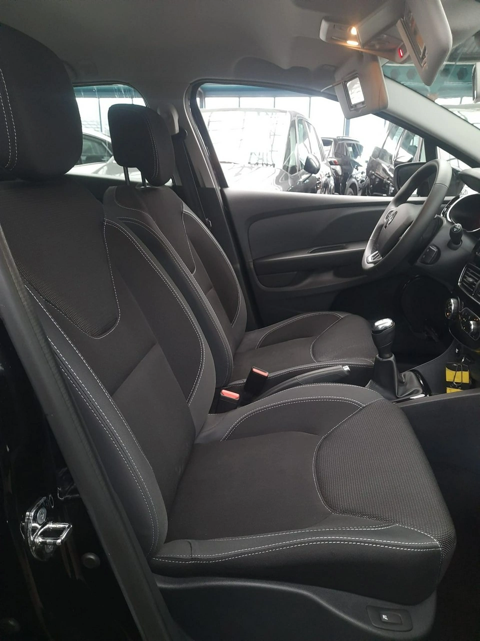 Renault Clio - Zdjęcie 14