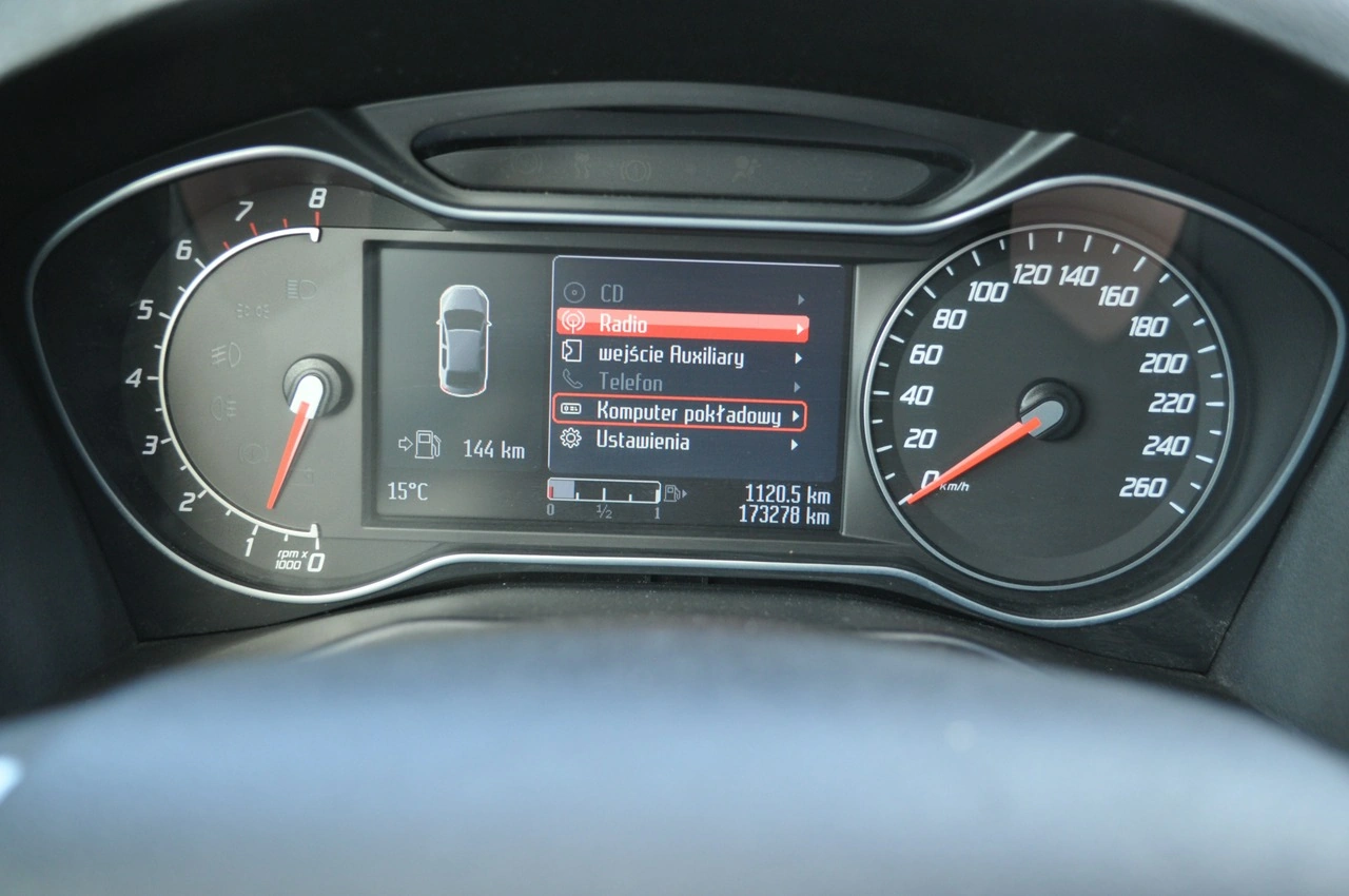 Ford Mondeo - Zdjęcie 17