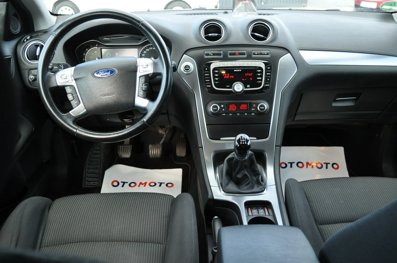 Ford Mondeo - Zdjęcie 20