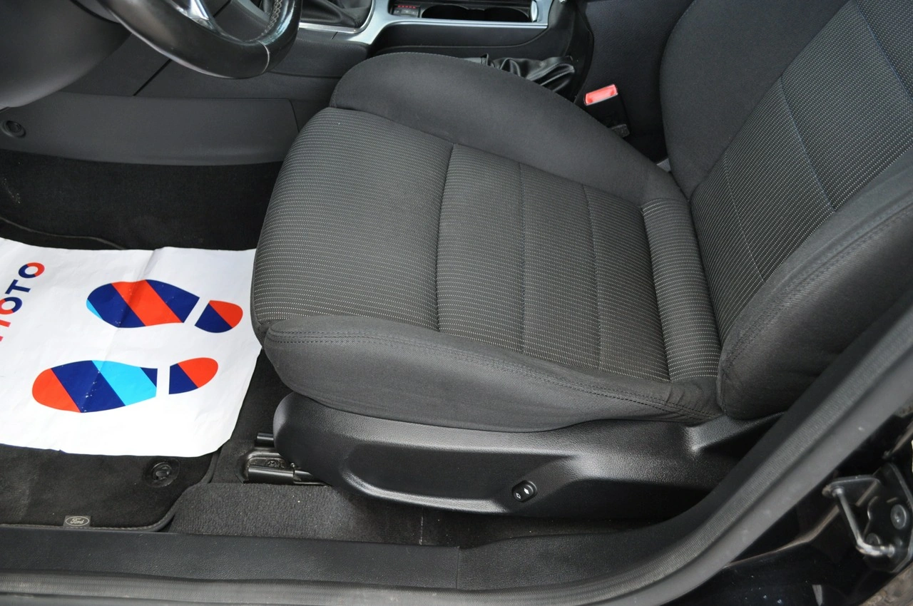 Ford Mondeo - Zdjęcie 22