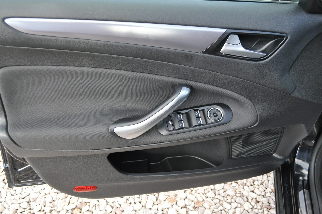 Ford Mondeo - Zdjęcie 24