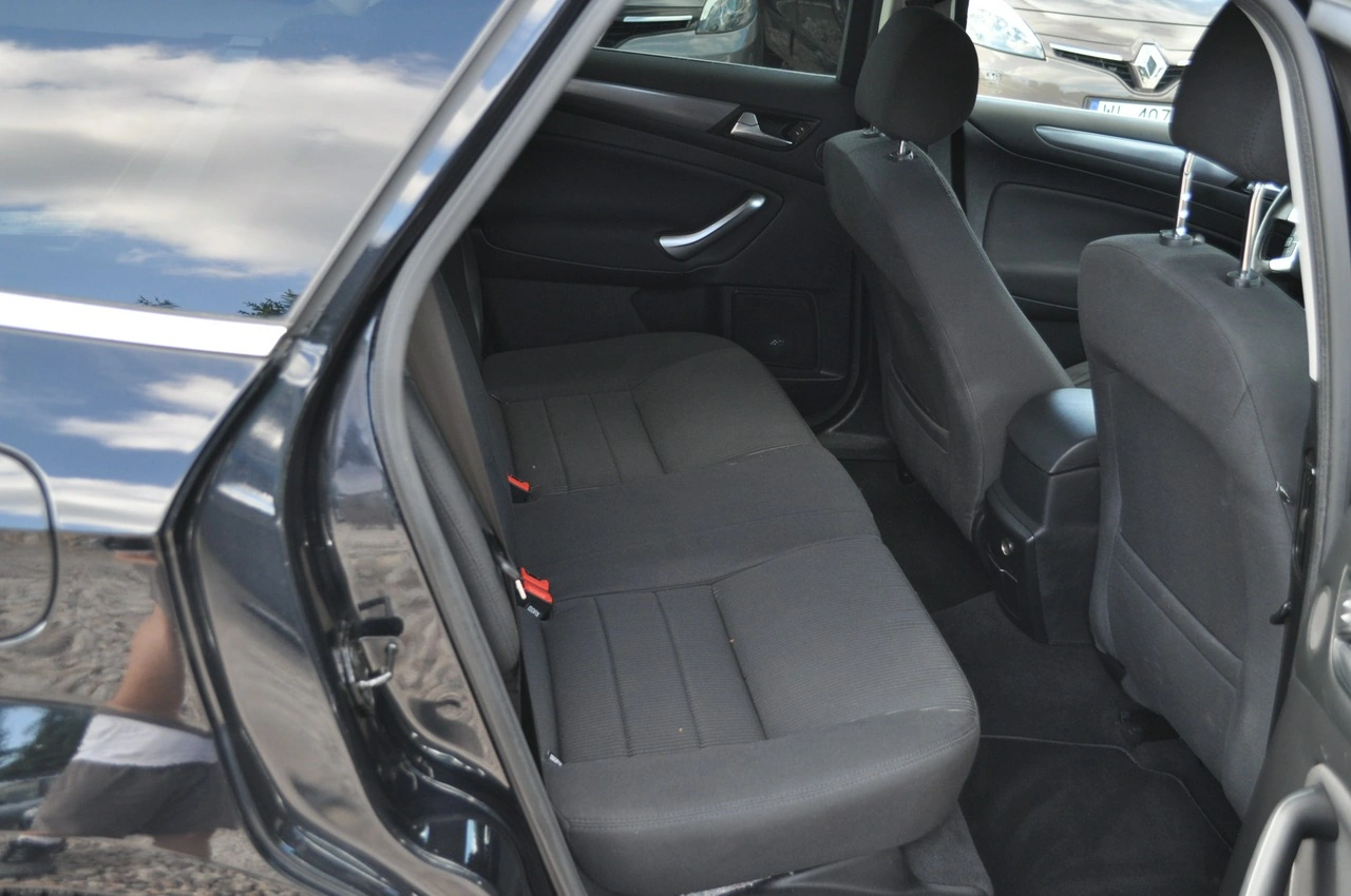 Ford Mondeo - Zdjęcie 31