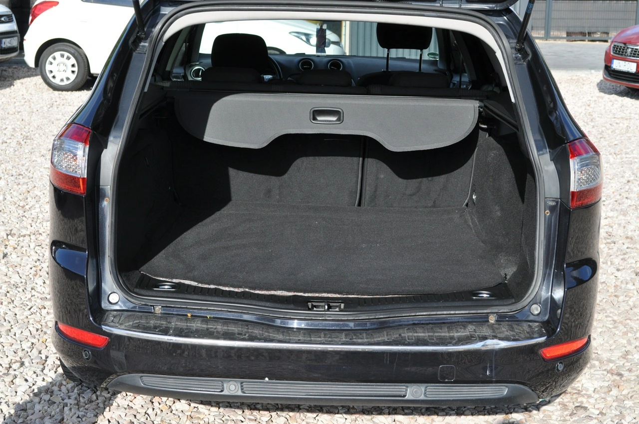 Ford Mondeo - Zdjęcie 33