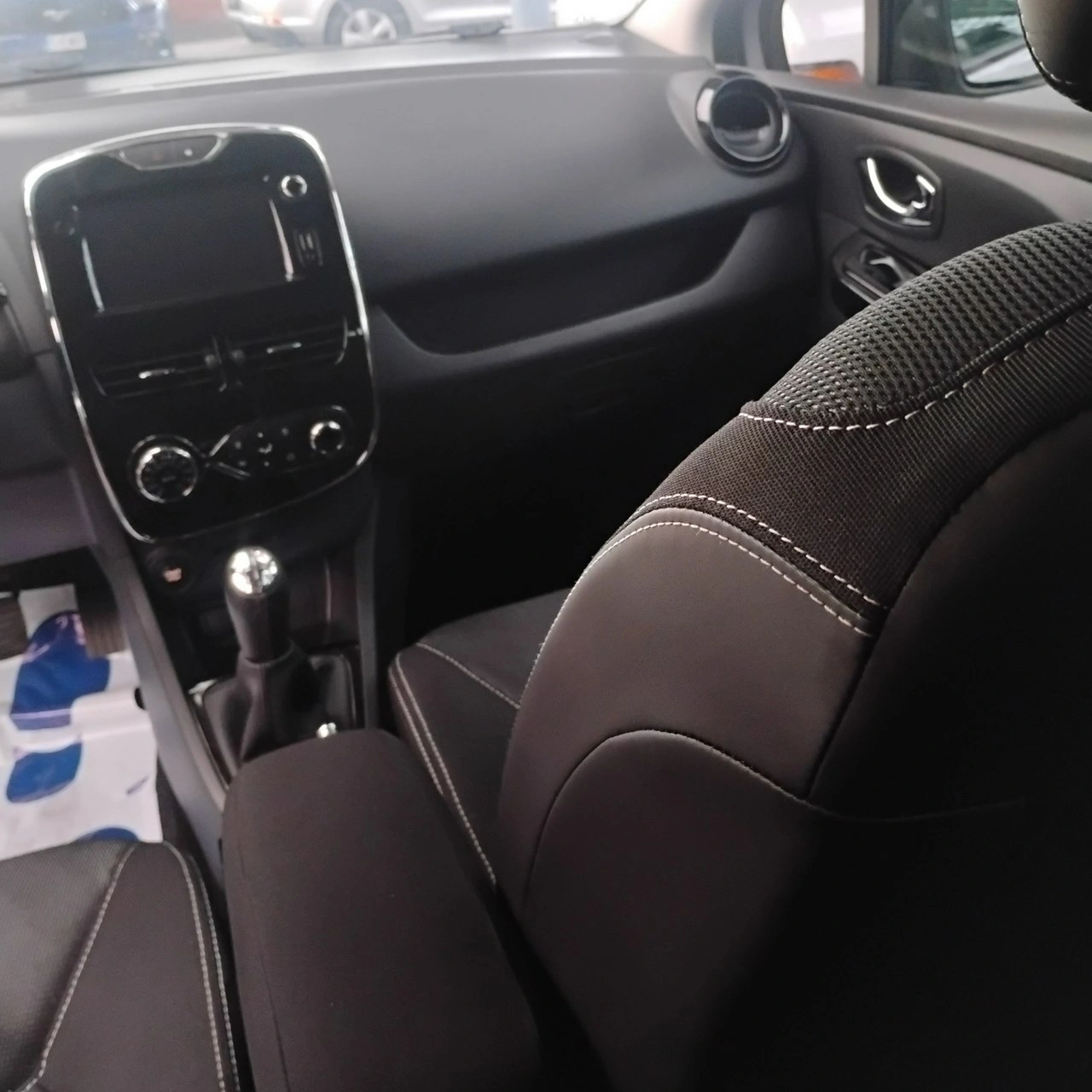 Renault Clio - Zdjęcie 36