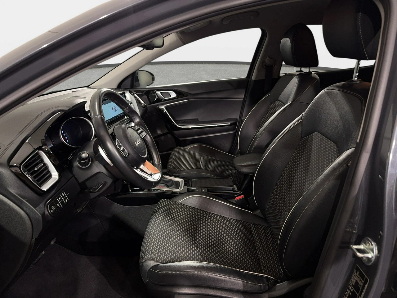 Kia XCeed - Zdjęcie 11