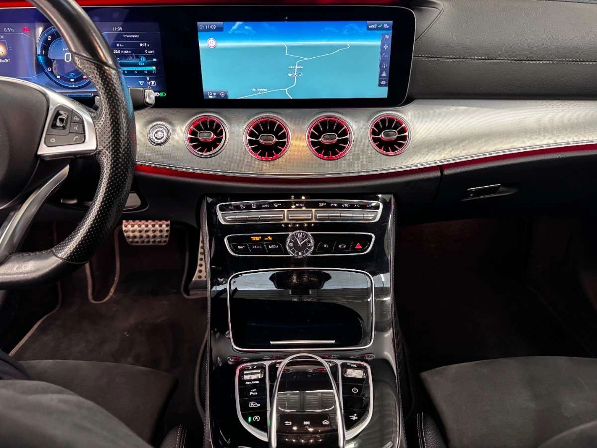 Mercedes-Benz Klasa E - Zdjęcie 27